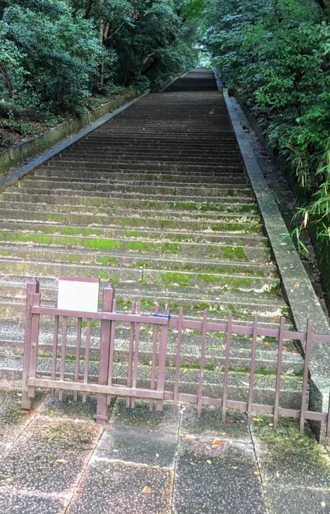 豊国廟　長い階段