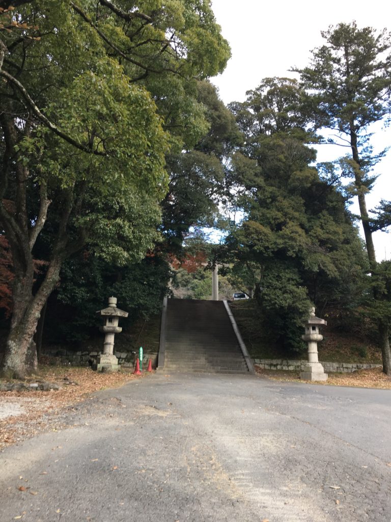 豊国廟　駐車場からの階段