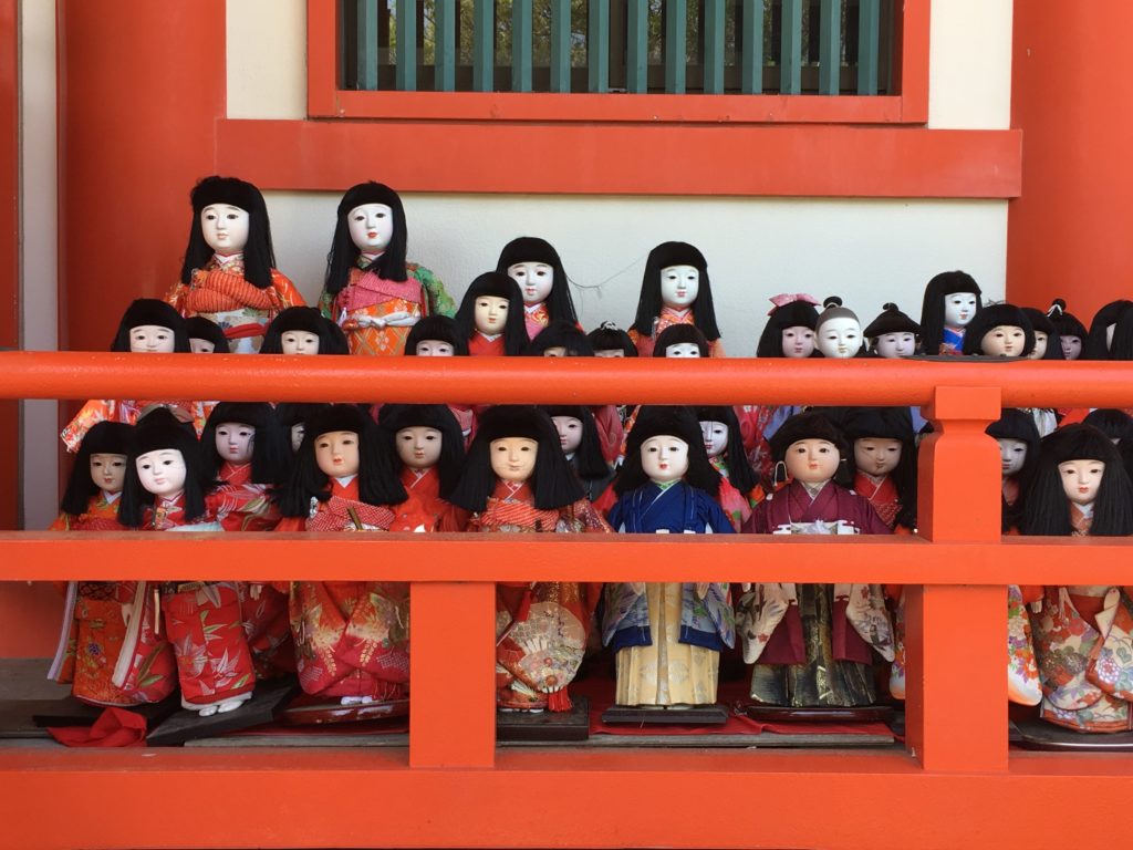 淡嶋神社　人形供養