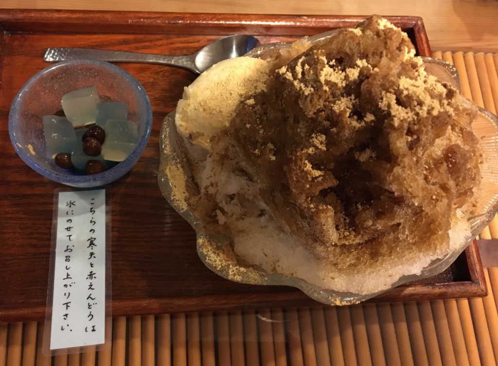 京のちいさなあんみつ屋　みつばち