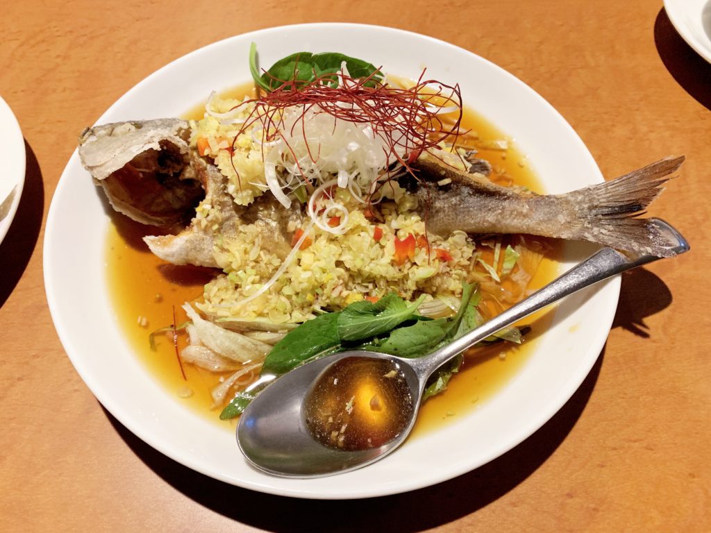 ビストロとんとろすぶた　そらの「いさきのからあげ葱ソースがけ」